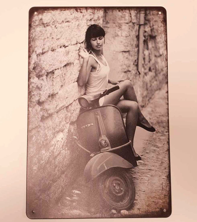 Bilde av Vespa lady